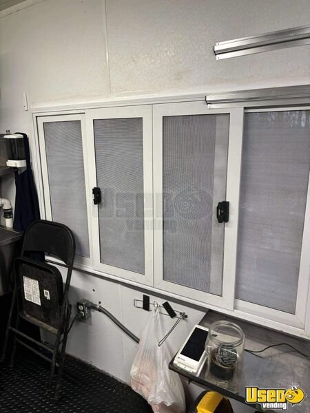 Gallery image 4 – 1986 GMC Vandura 13.5ft All-Purpose Food Truck