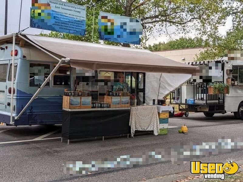 2003 Ford E550 21ft Mobile Beverage & Soda Truck