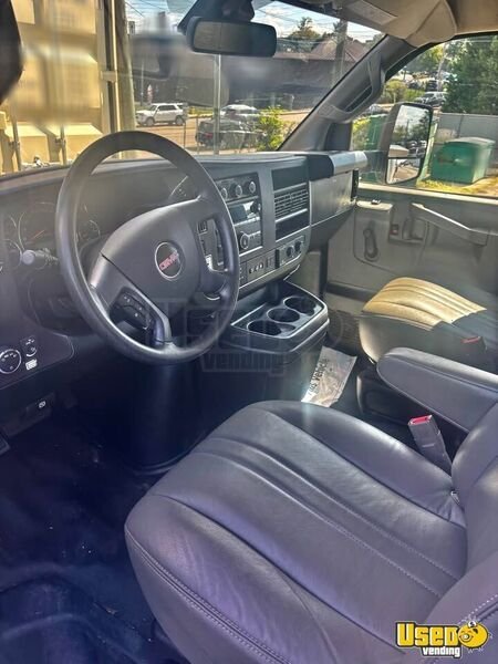 Gallery image 4 – 2019 GMC Savana 16ft All-Purpose Food Truck