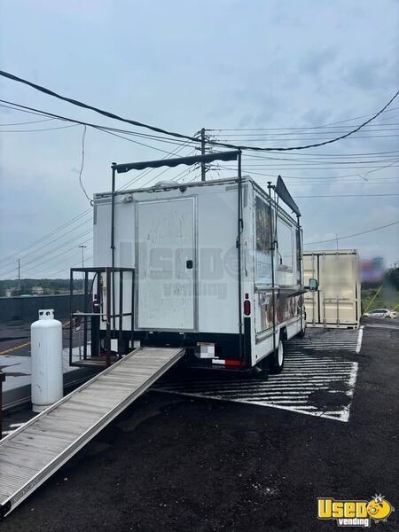 Gallery image 3 – 2019 GMC Savana 16ft All-Purpose Food Truck