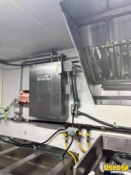 Gallery image 7 – 1986 GMC Vandura 13.5ft All-Purpose Food Truck – Ansul Fire Suppression