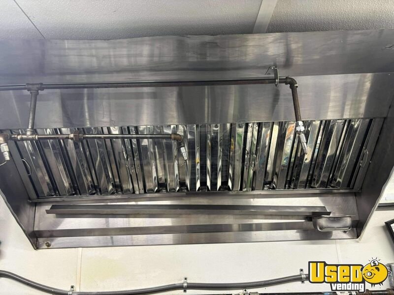 Gallery image 5 – 1986 GMC Vandura 13.5ft All-Purpose Food Truck – Ansul Fire Suppression