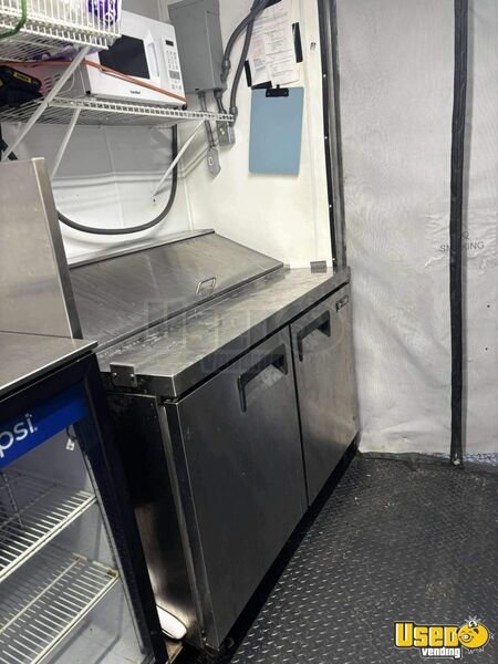 Gallery image 4 – 1986 GMC Vandura 13.5ft All-Purpose Food Truck – Ansul Fire Suppression