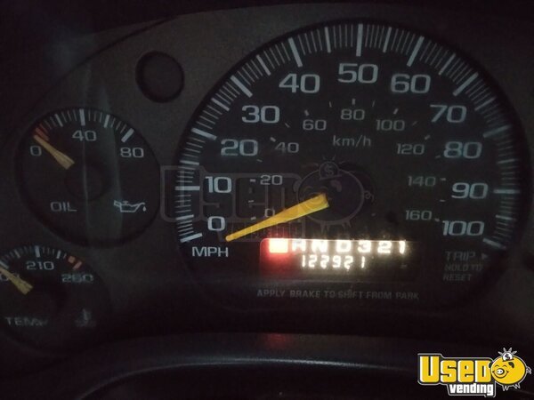 Gallery image 7 – 2000 Chevrolet Express Ice Cream Truck – Eye-Catching Gulf Coast Unit