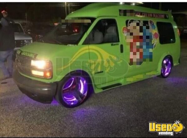 Gallery image 5 – 2000 Chevrolet Express Ice Cream Truck – Eye-Catching Gulf Coast Unit